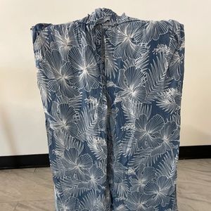 Blue floral flowy high waist pants